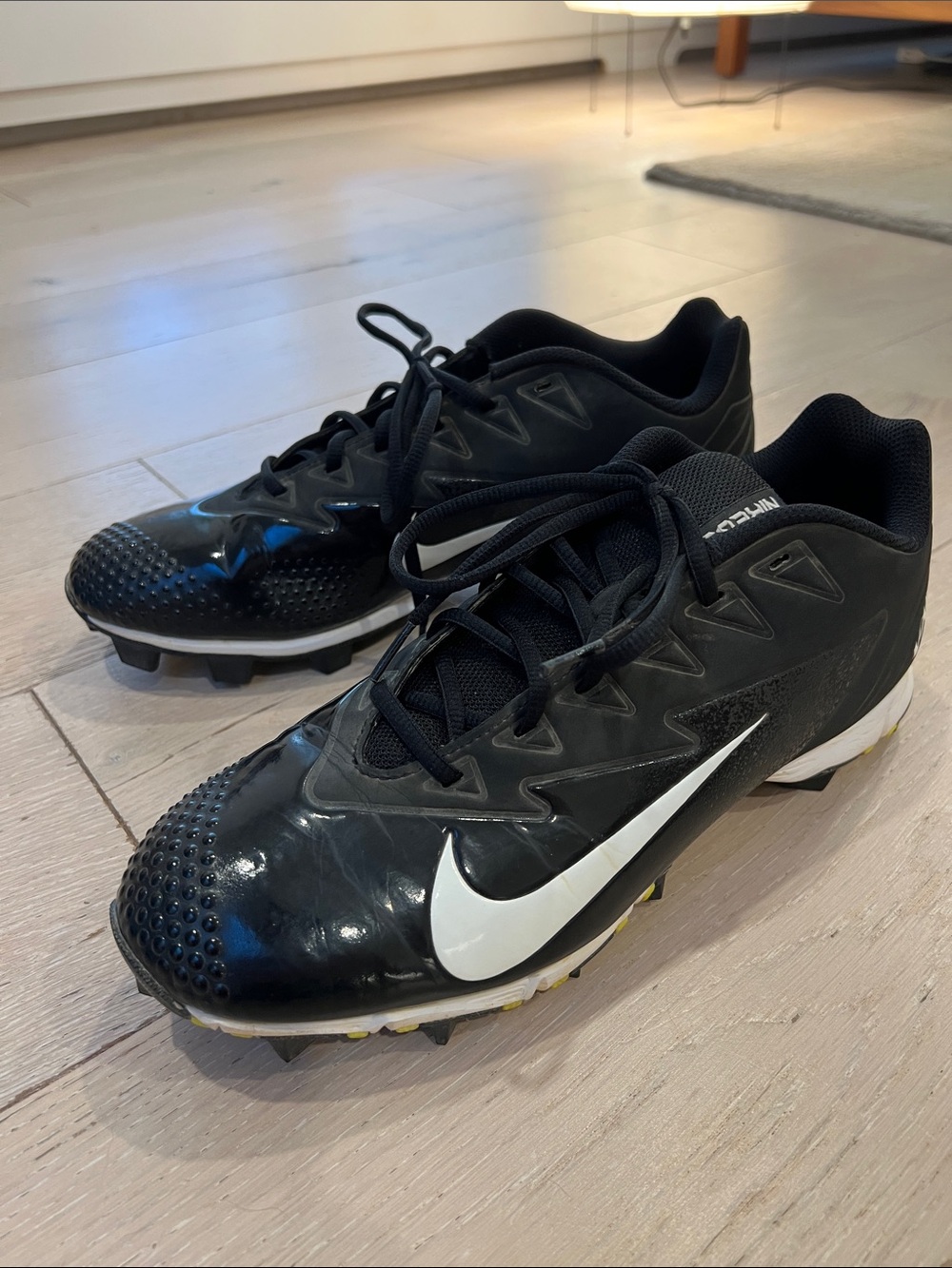 Nike Men’s Black Vapor Baseball Cleats Size 10.5